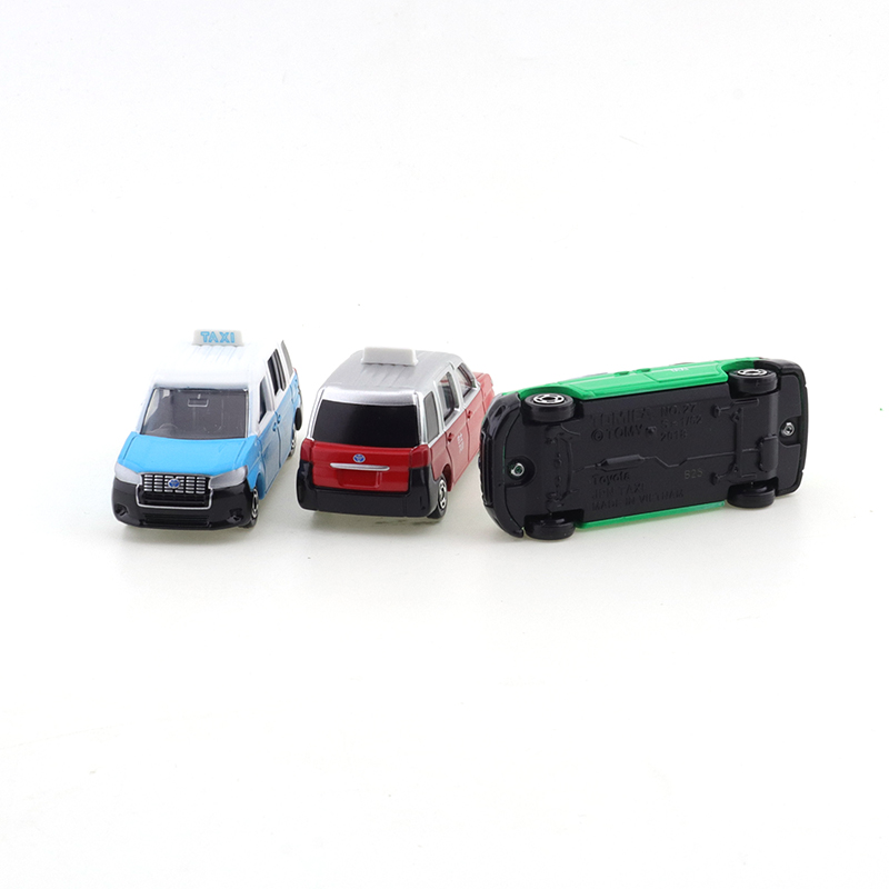 Takara Tomy Tomica Toyota Crow - Die Cast Car 1 64 review and price